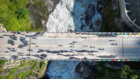 ä»?ä»???¨â??西æ???½é?¨â??è§þ=?¸æ?¶ä»£???? title=