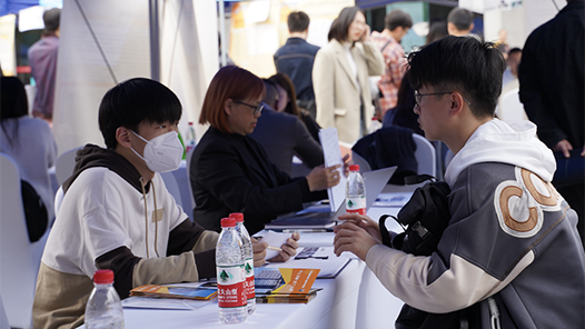 ?徽??为??工????两个?????? 线?线???步??? title=