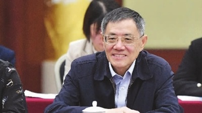 肖龙根：珍惜环卫劳动 关爱环卫工人